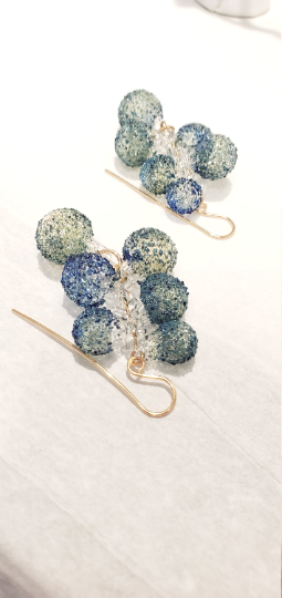 Blue bubbles pyrex cascade earrings